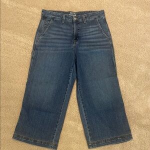 L.L. Bean Classic fit women capri length denim, no size tag, see description